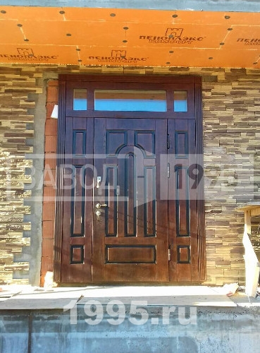 Филенчатый массив со вставками