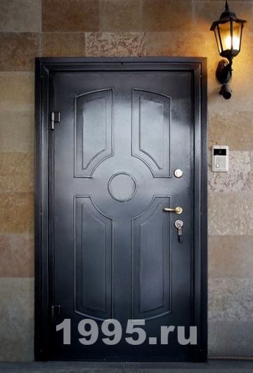 Установленная дверь Установленная дверь