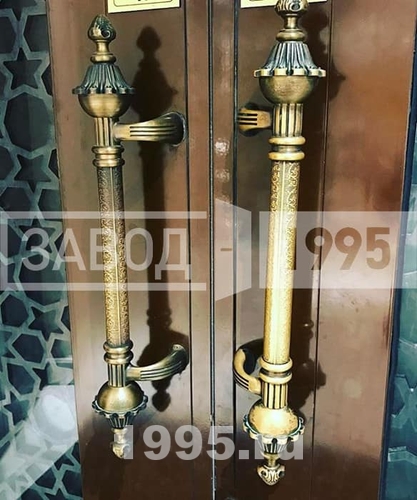 Дверные ручки