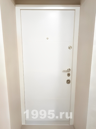 Панель белого цвета Панель белого цвета