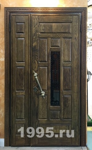 Полуторная дверь с ручкой скобой