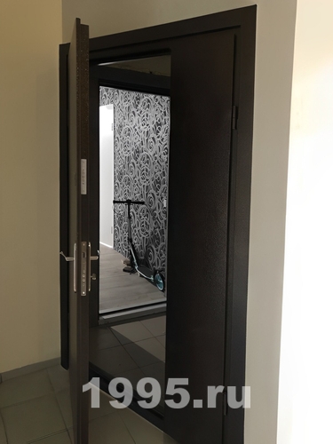 Полуторная тамбурная дверь Полуторная тамбурная дверь